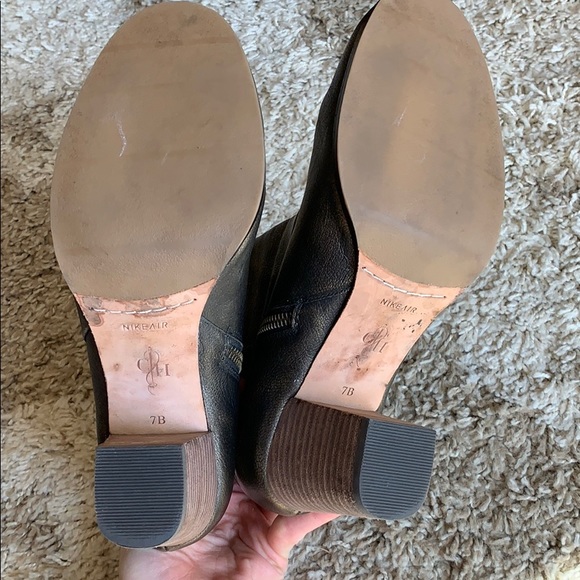 Cole Haan Cassidy Bronze Metallic Ankle Boot Heel - Picture 6 of 8